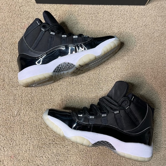 Jordan 11 “Jubilee” - Picture 3 of 6